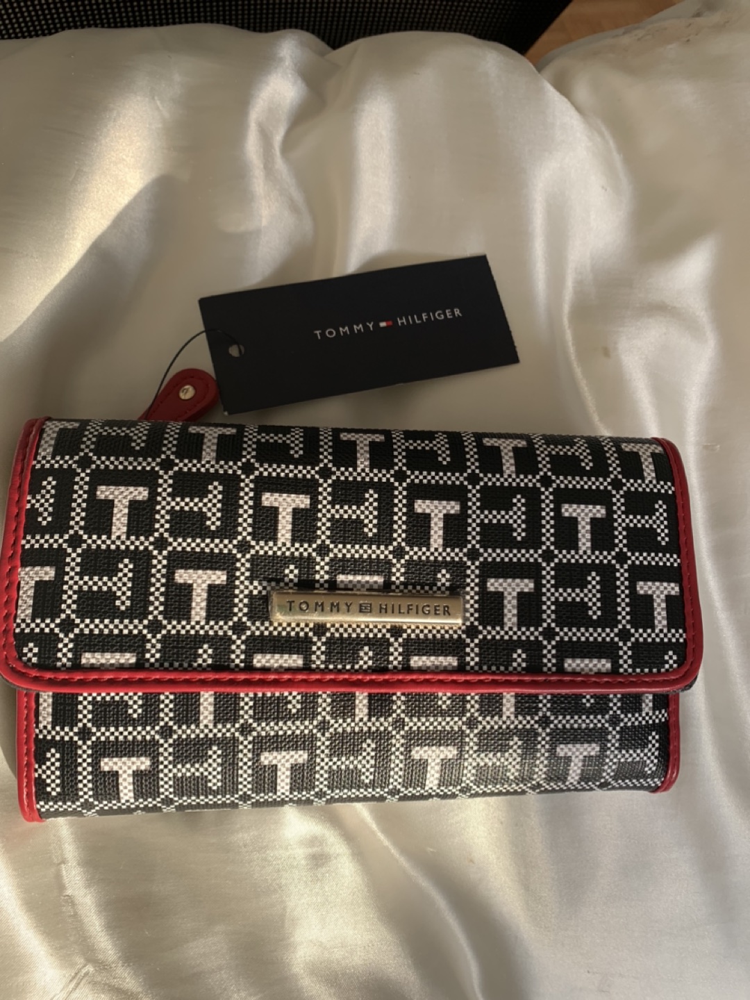 Tommy Hilfiger Wallet Brand New