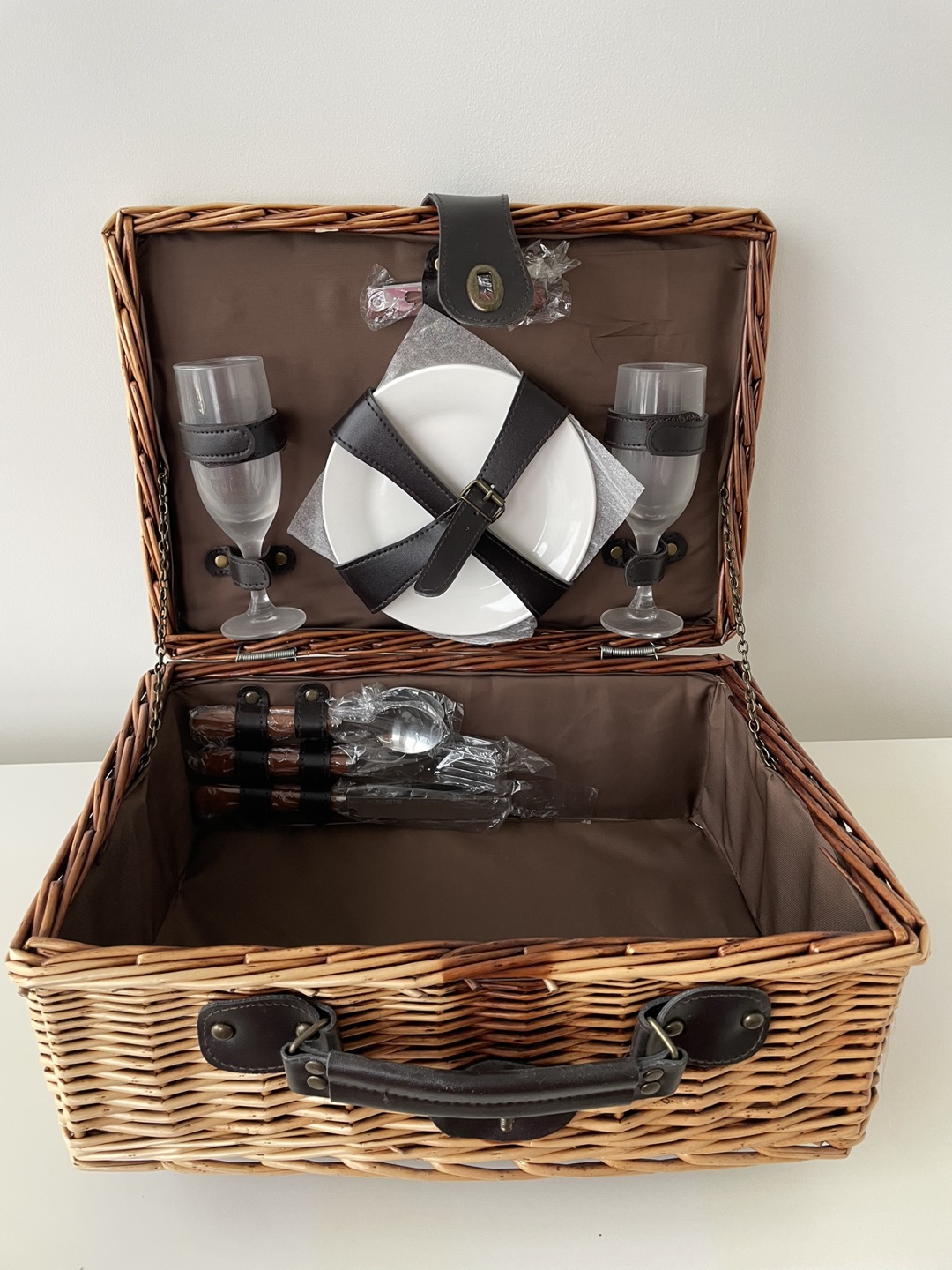 Picnic basket