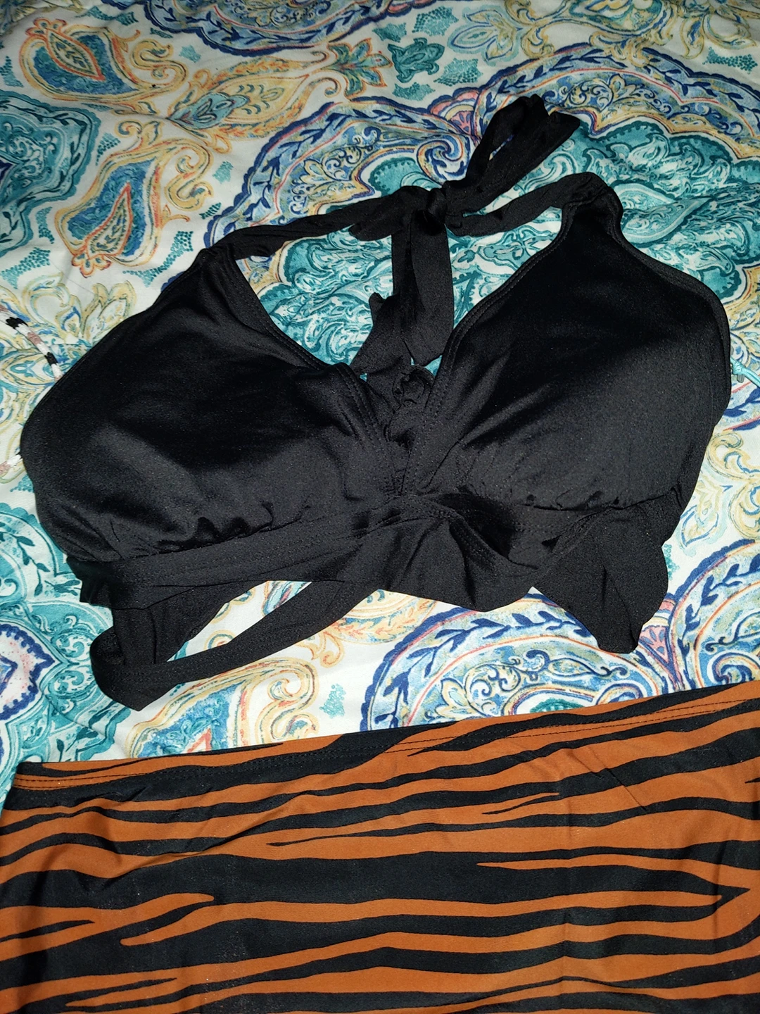 medium size bikini set image indicator(2)