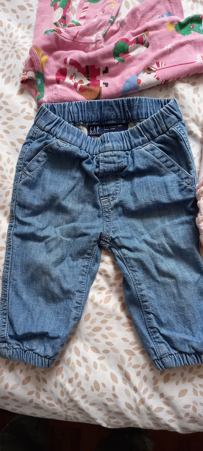 Gap baby pants (6 - 12 months) #freecycle