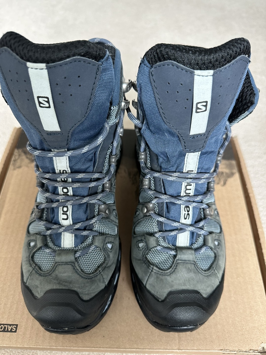 Salomon Quest 4D 2 GTX Waterproof Hiking Boots- Women’s Size 6