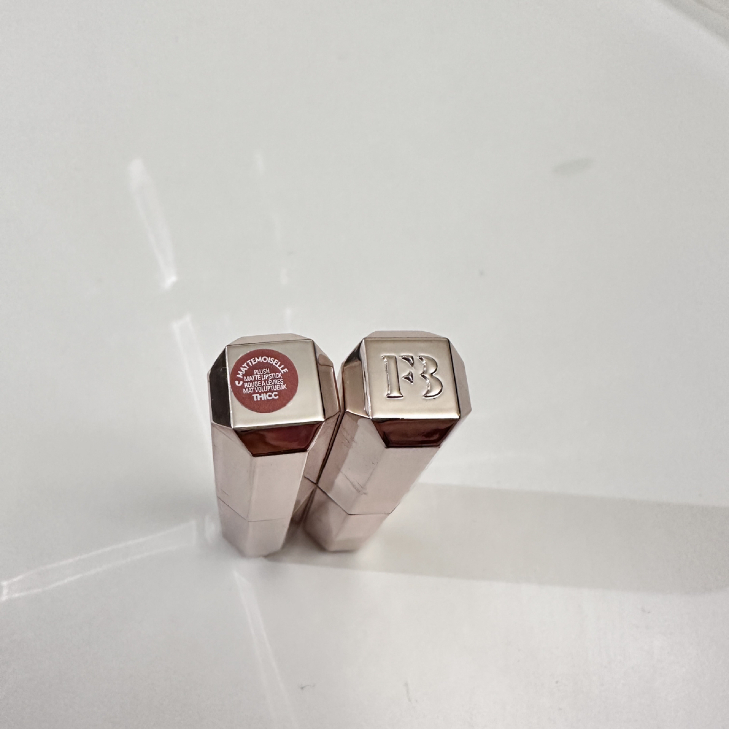 Brand New Fenty Beauty Mattemoiselle Lipstick in Thicc thumbnail