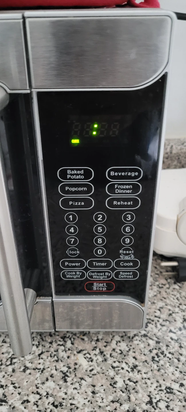 Danby Microwave 700 Watts - photo 4