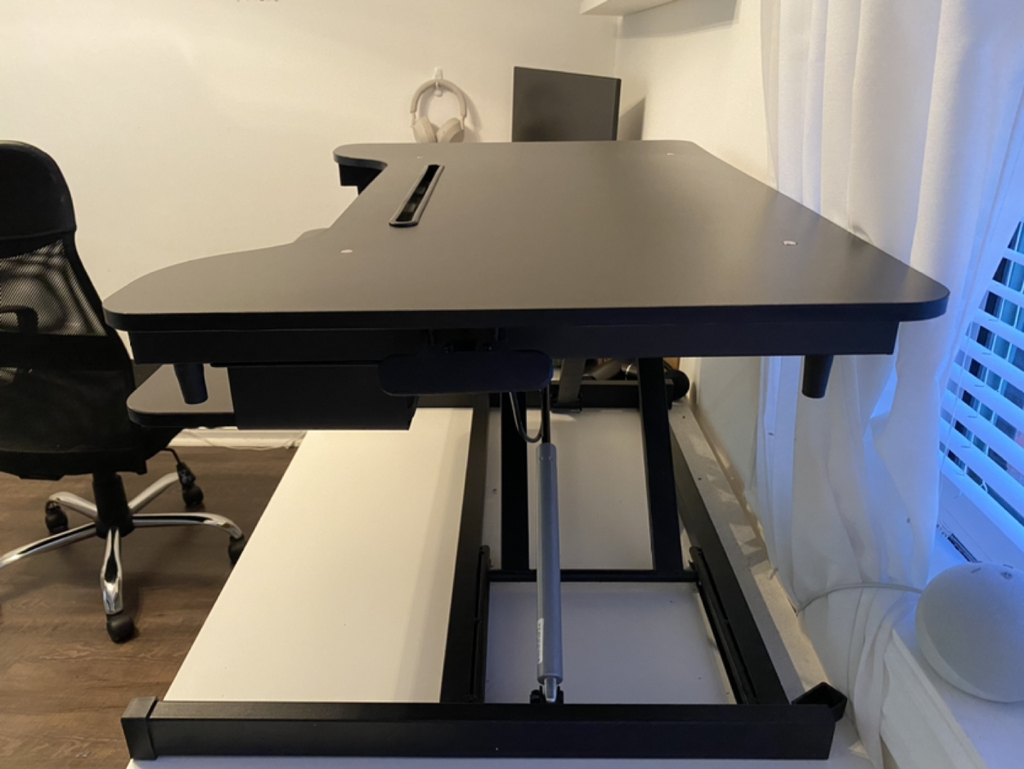 Standing Desk Converter (32”, black) image indicator(4)