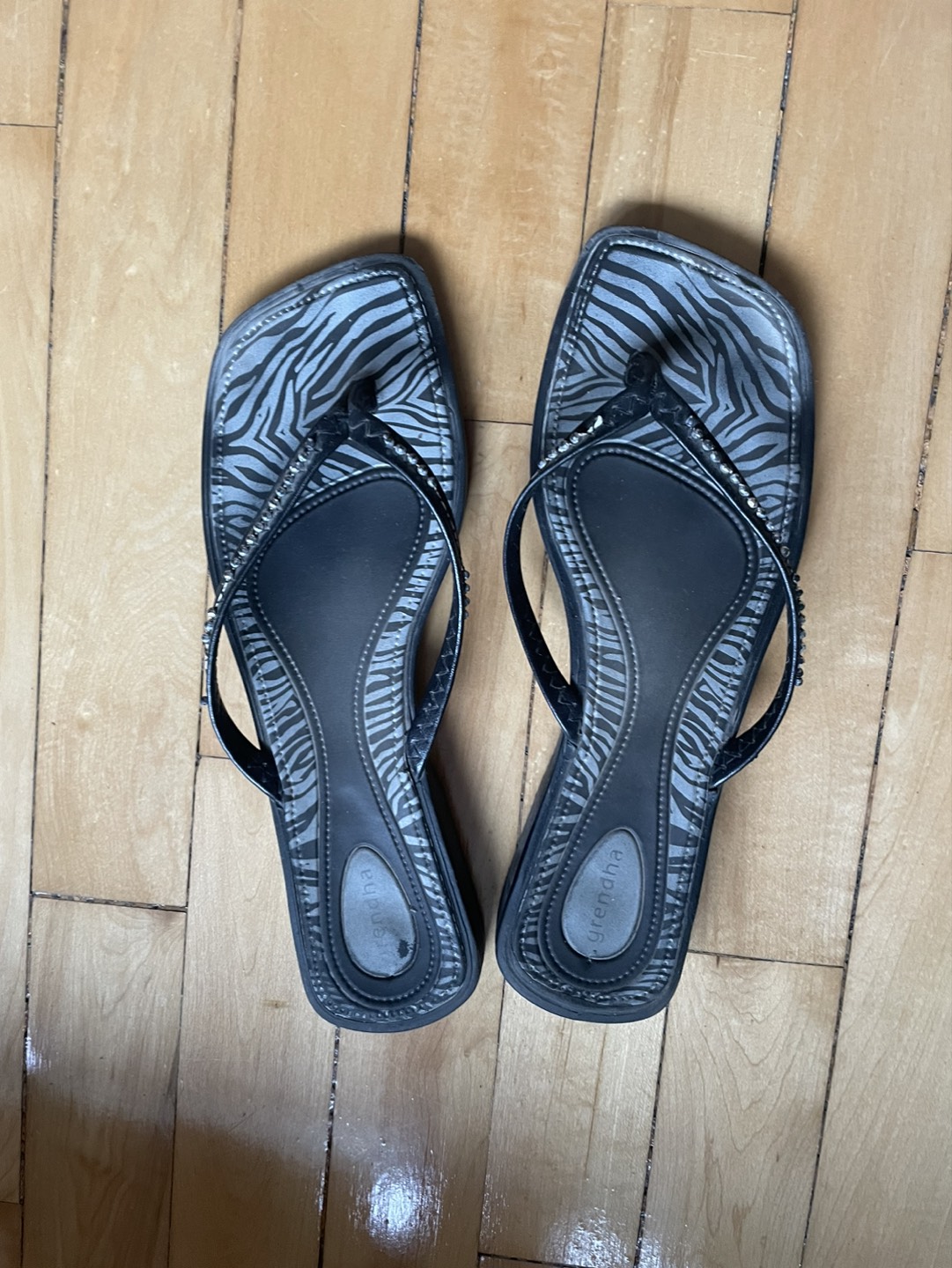 Grendha flip flops for free thumbnail