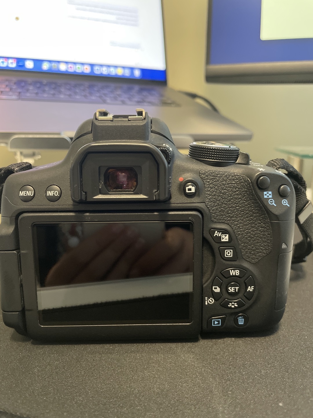 Rebel Canon T6i - photo 4