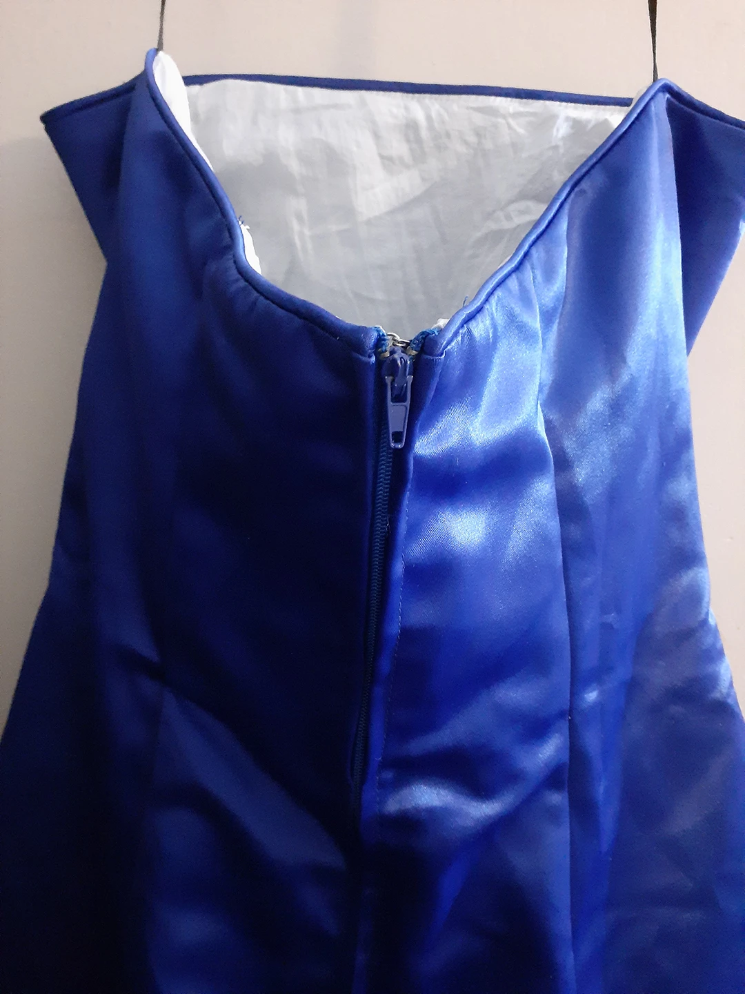 Sz.S Strapless Embroidery dress/gown image indicator(4)