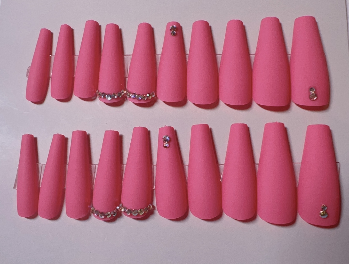 Press on nails thumbnail