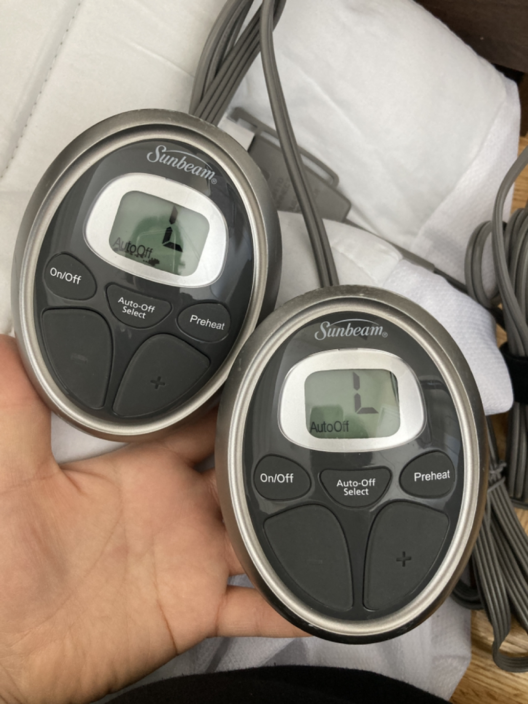 Sunbeam Heated Electric Mattress Pad - Queen Size image indicator(3)