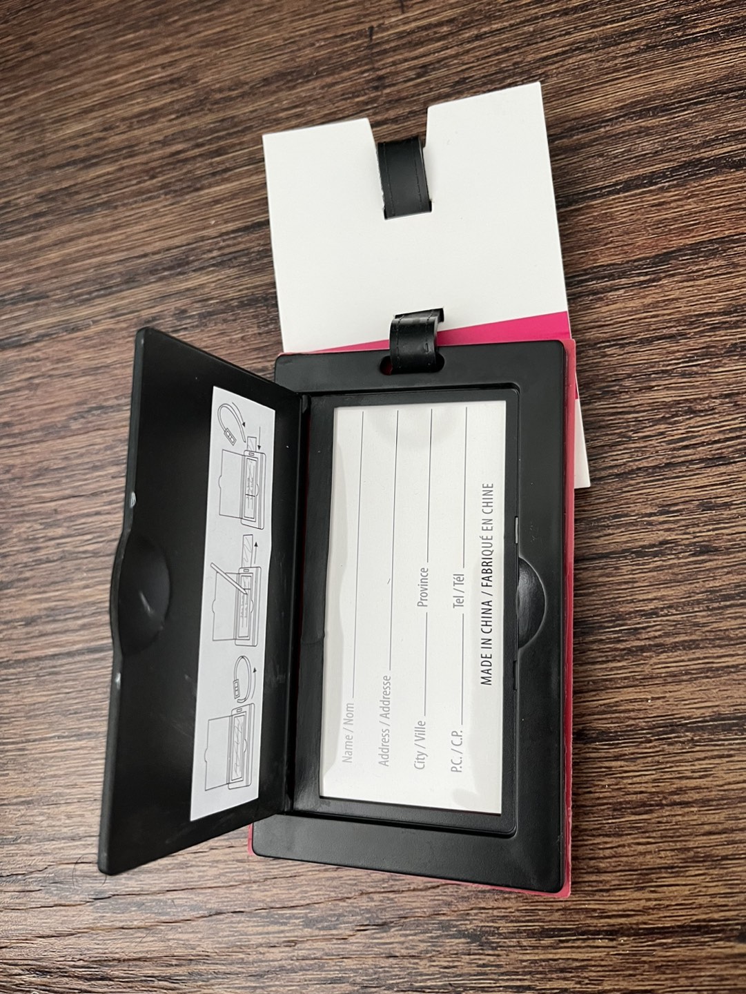 Luggage tag (NWT) #freecycle image indicator(3)