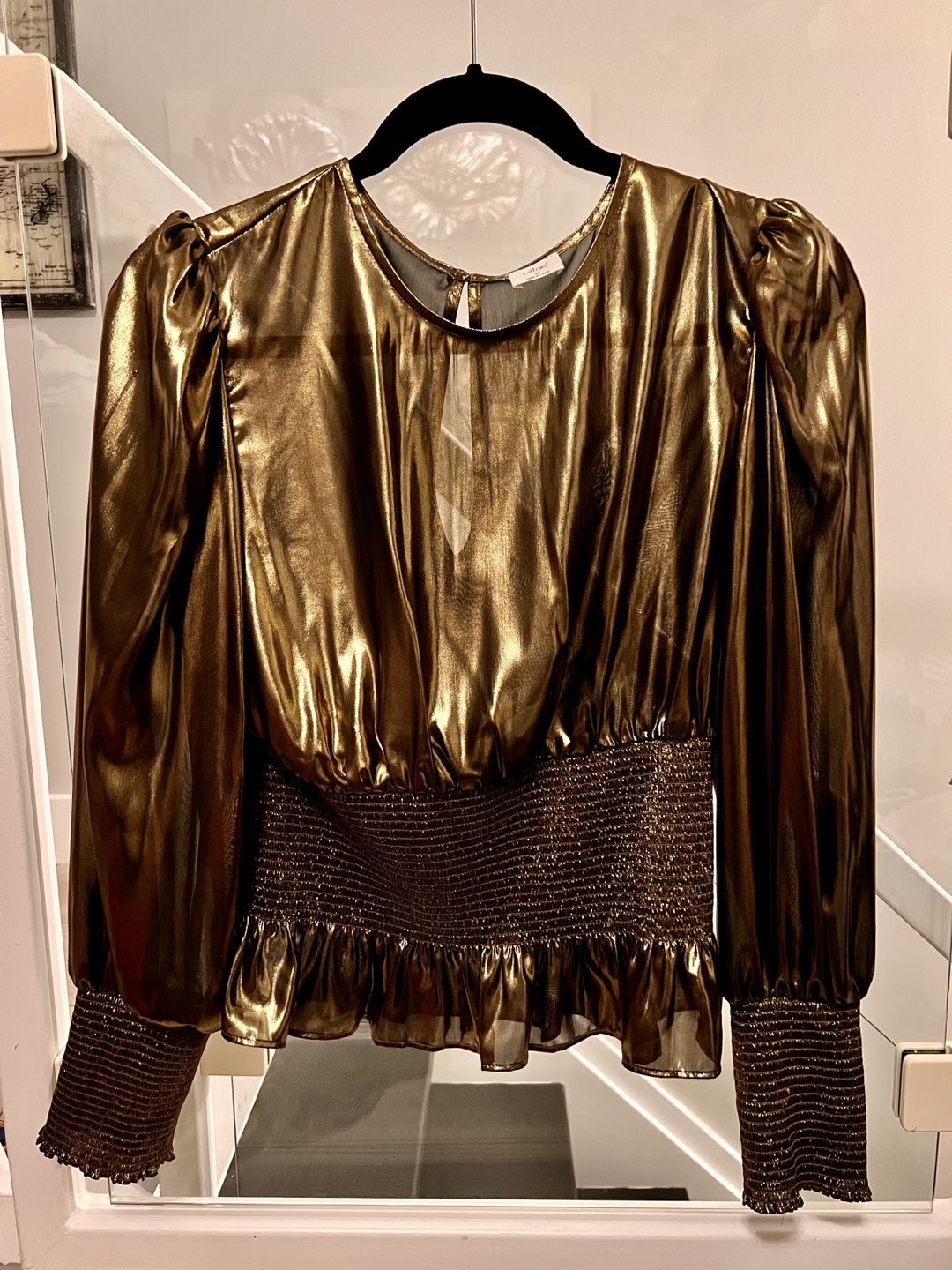 Wilfred gold top