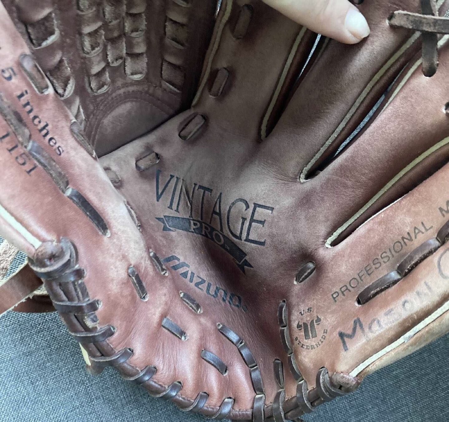Vintage Baseball MIZUNO Glove image indicator(4)