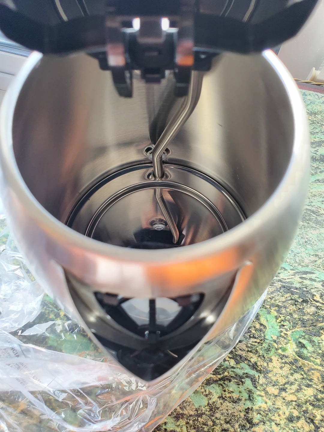 Kettle 1.8qt / 1.7L Stainless Steel - Insignia - photo 3