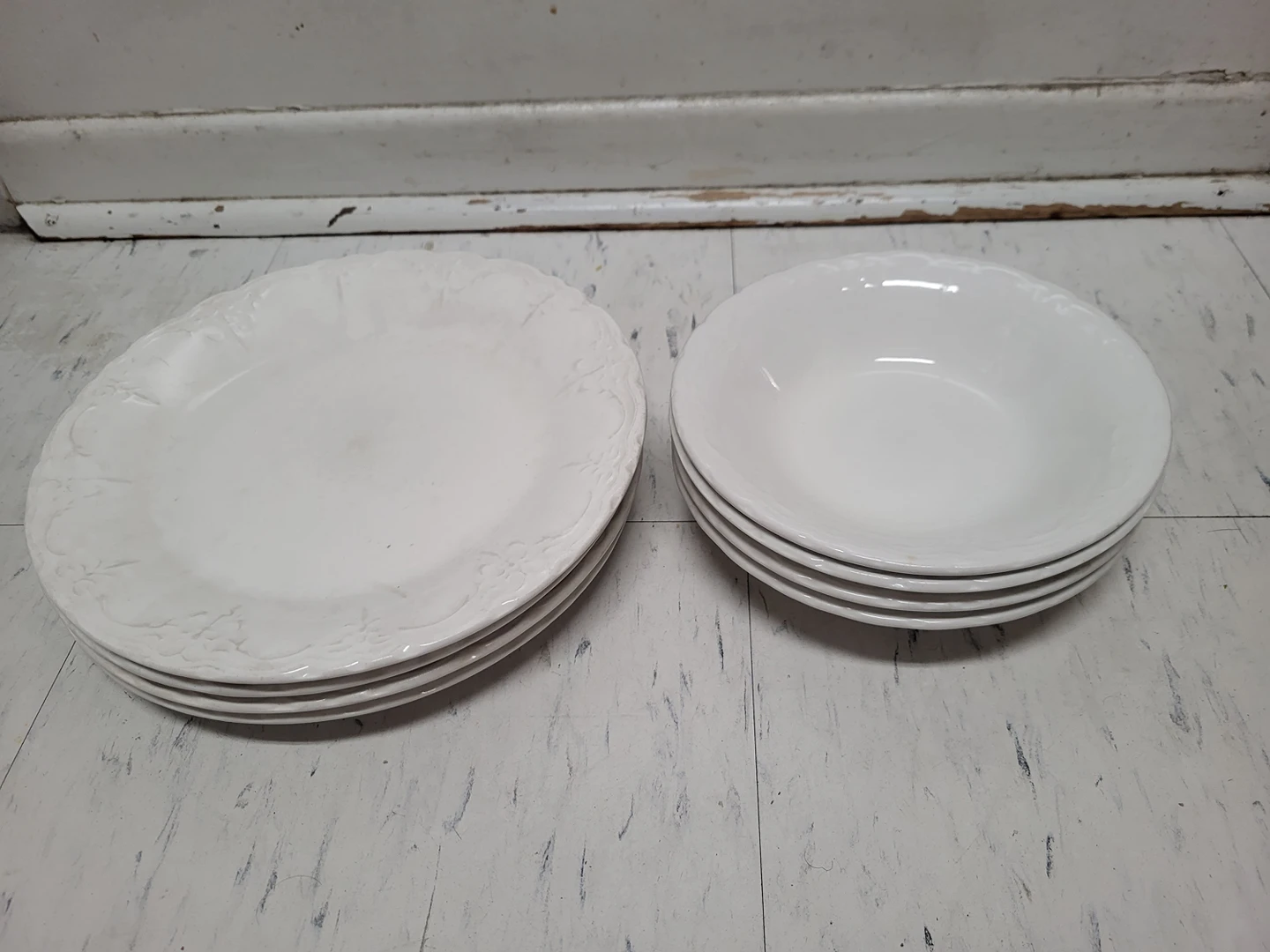 Tabletops Lifestyles soup bowls and plates(set of 4) - photo 3