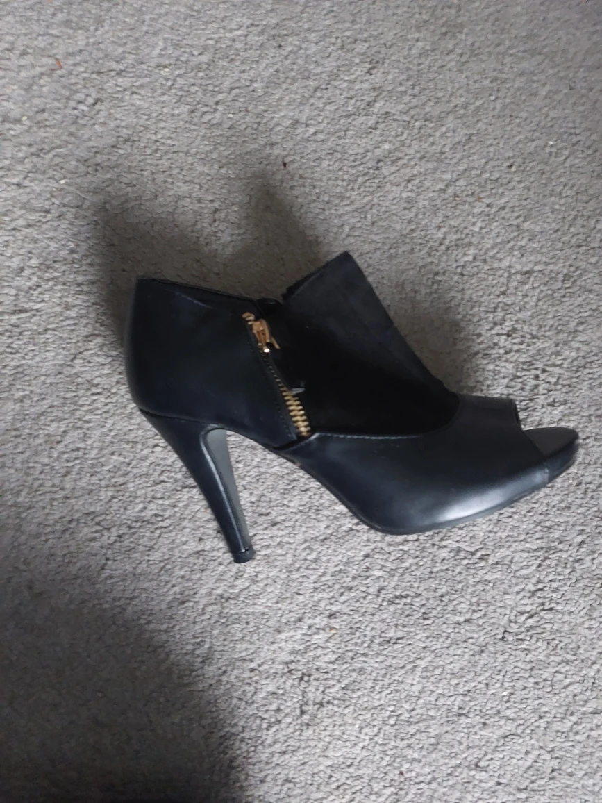 Black shoes