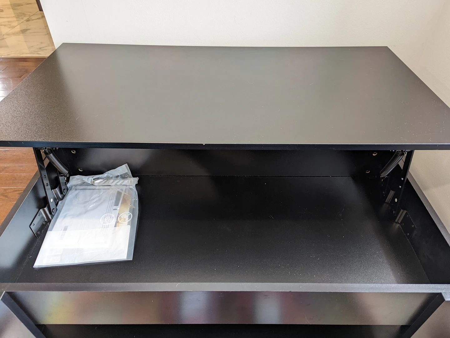 beautiful coffee table with storage! - photo 2