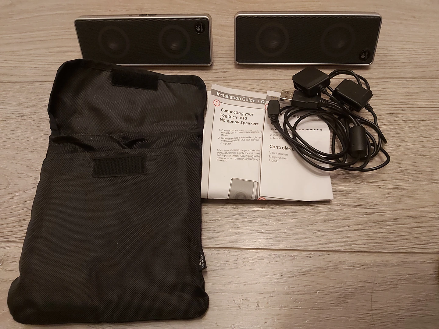 Logitech V10 Notebook Speakers