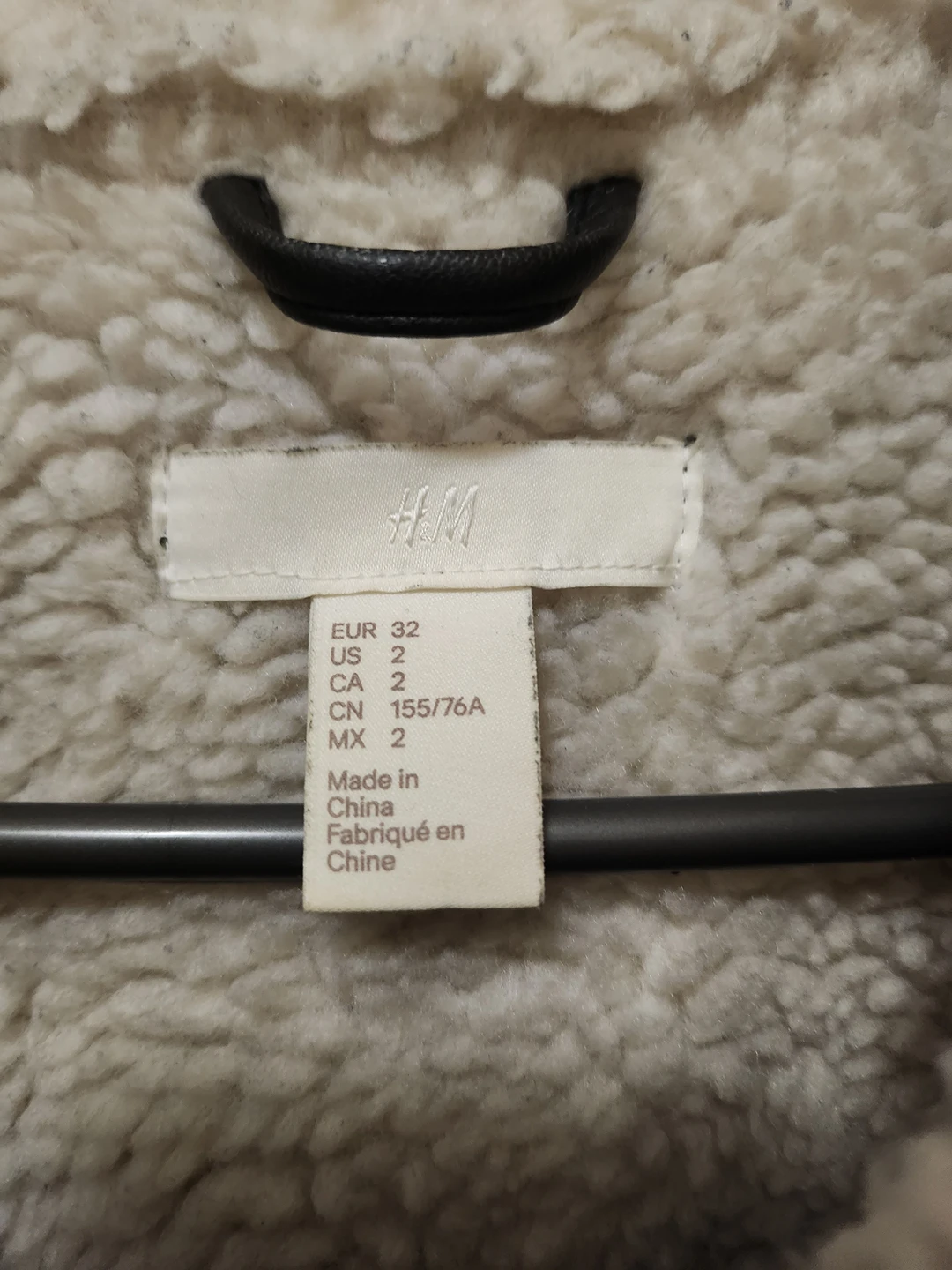 Greenish fur winter women jacket image indicator(2)