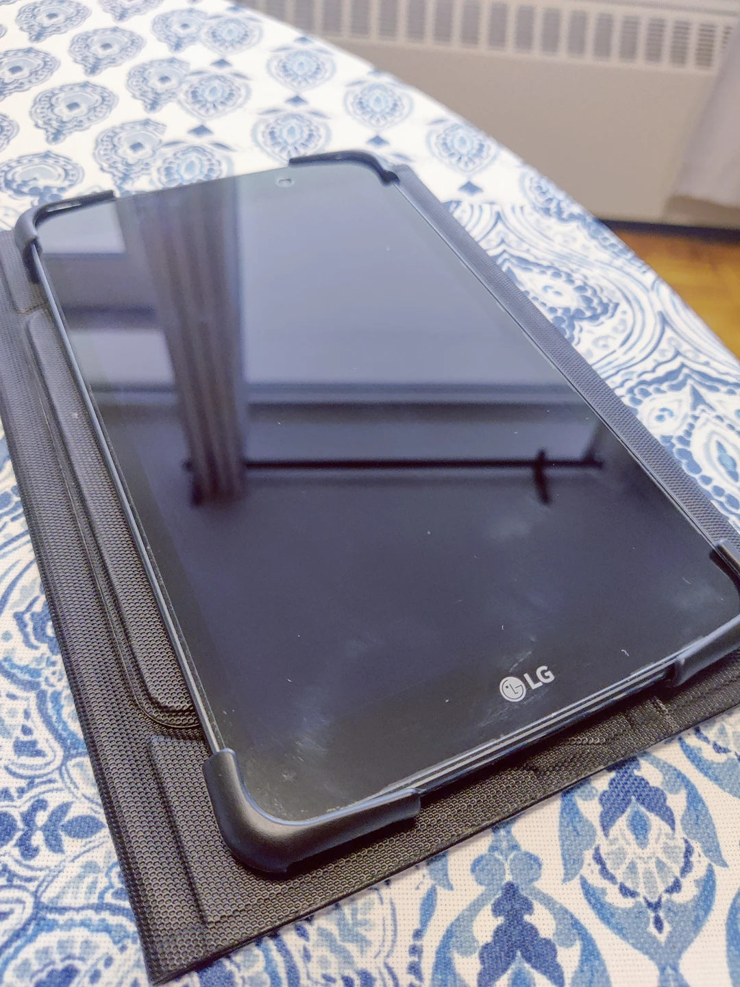 LG G Pad III 8.0 16GB LTE Tablet Unlocked image indicator(2)