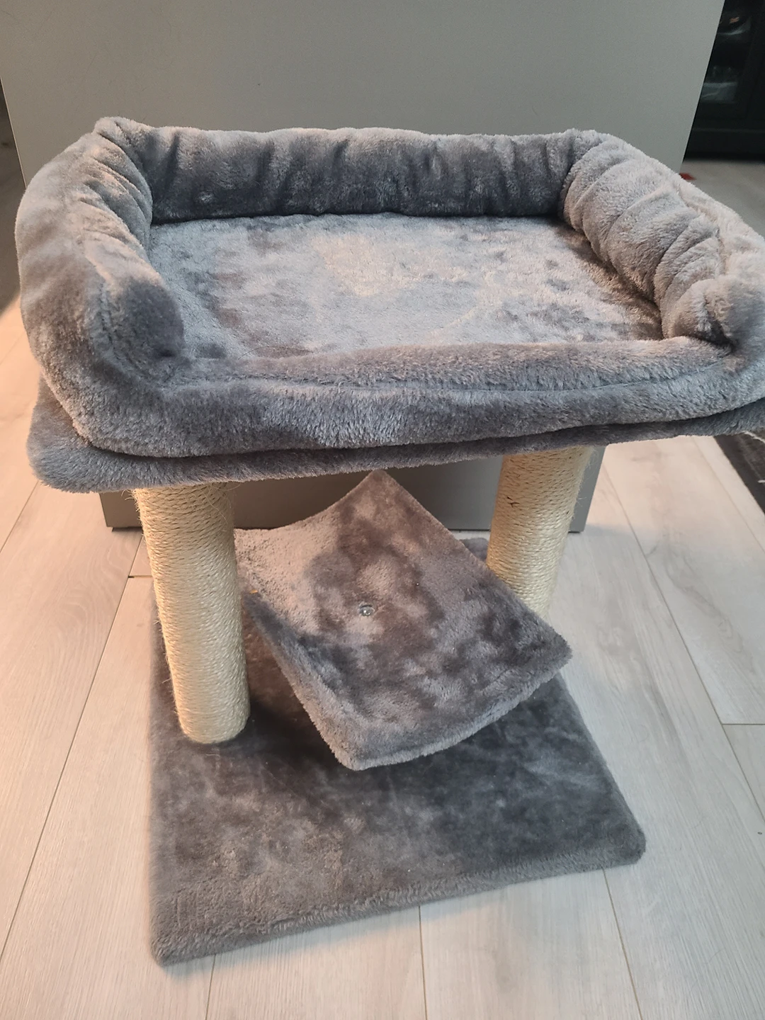 Cat Scratch Post - photo 2