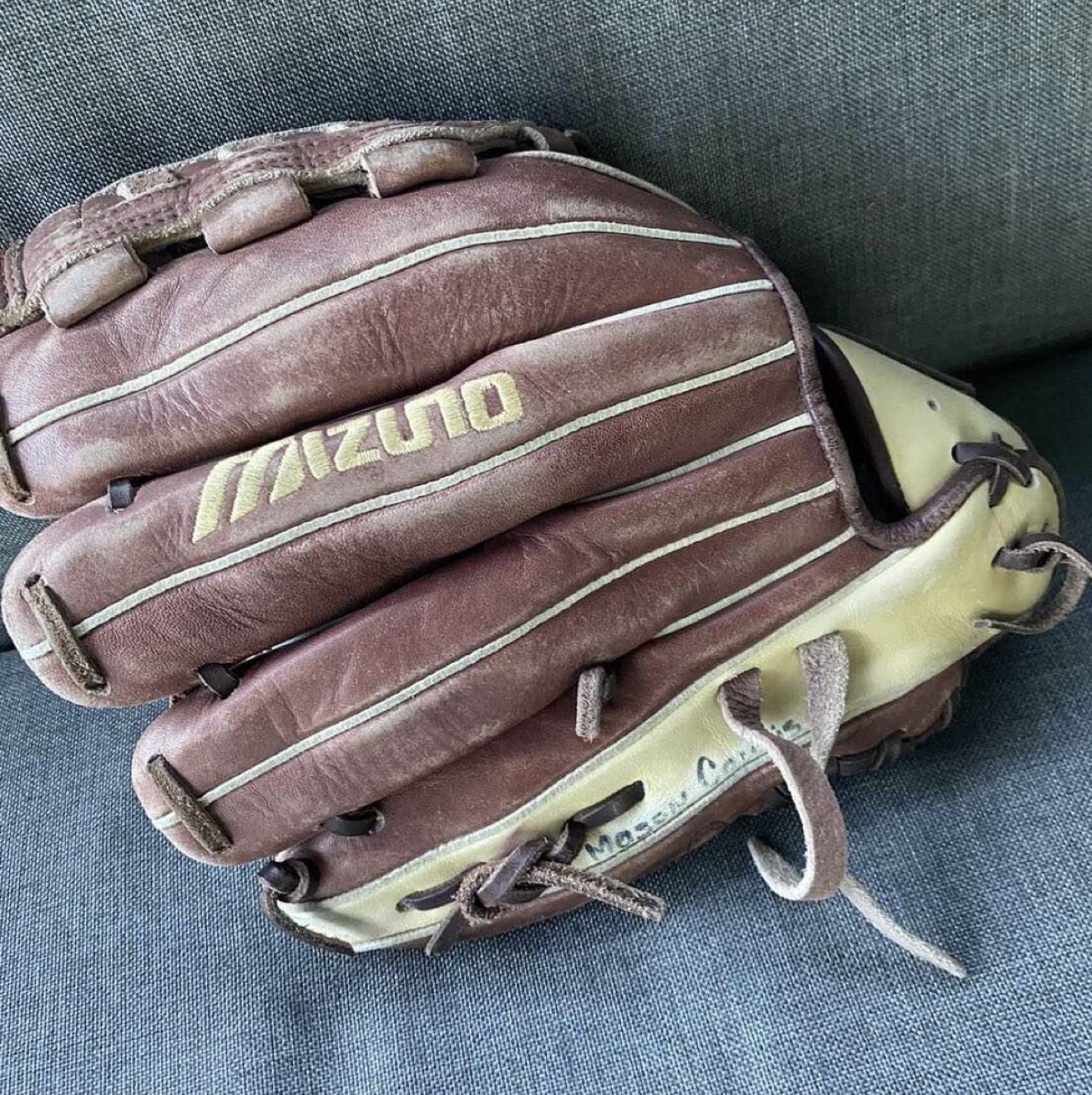 Vintage Baseball MIZUNO Glove image indicator(2)