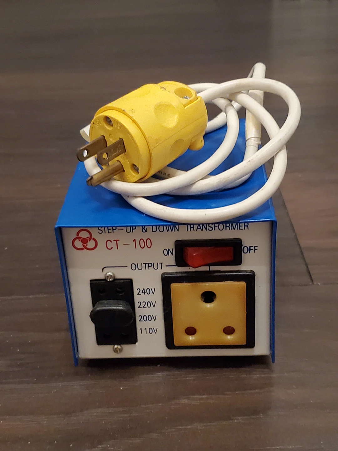 #freecycle 110V-240V Step Up & Down Transformer thumbnail