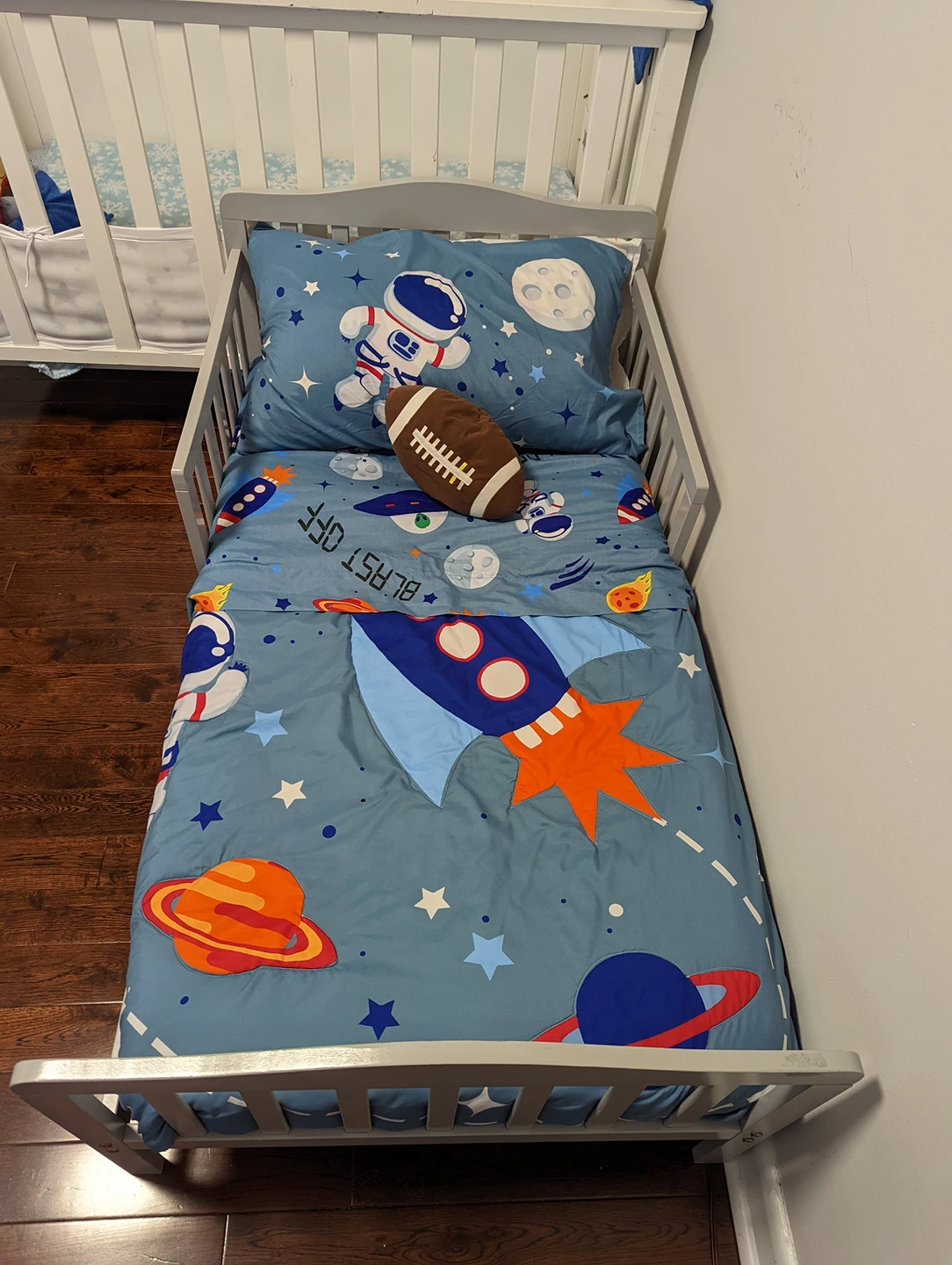 crib + bed + mattress - photo 3
