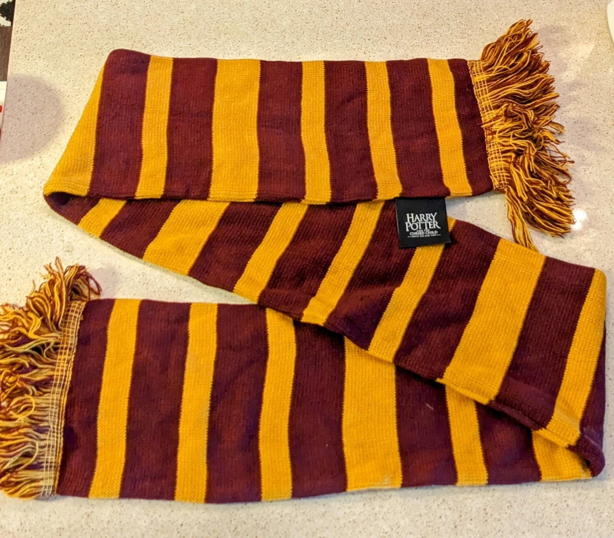 Harry Potter - Gryffindor Knitted Scarf thumbnail