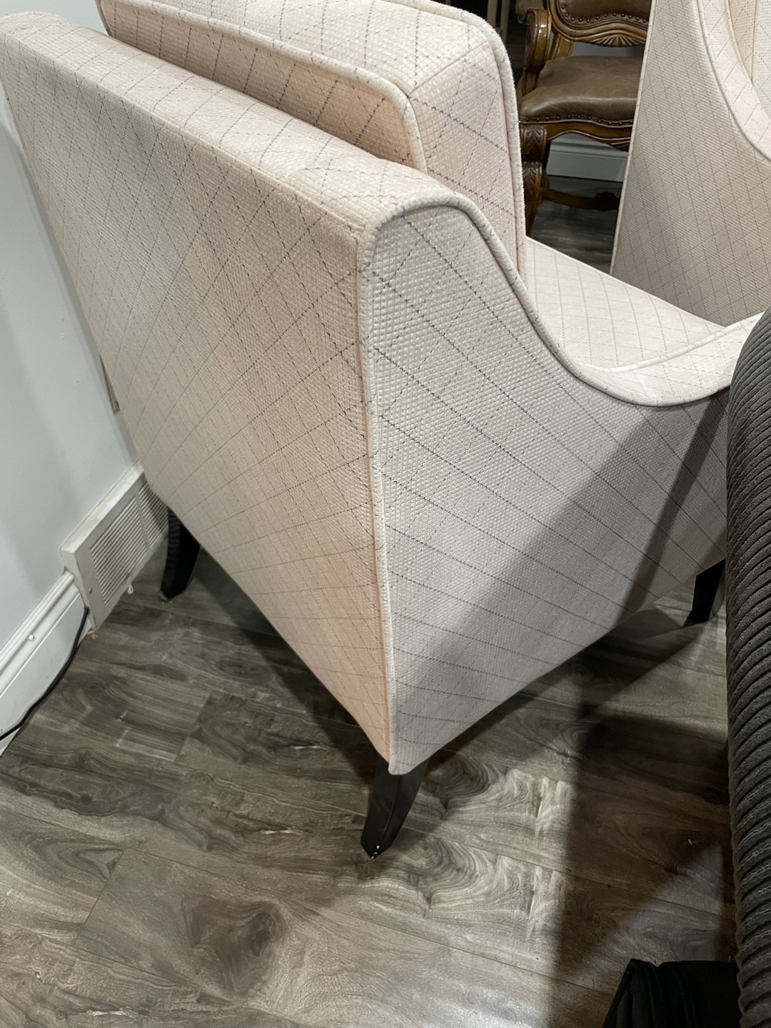 Living room chairs - photo 3