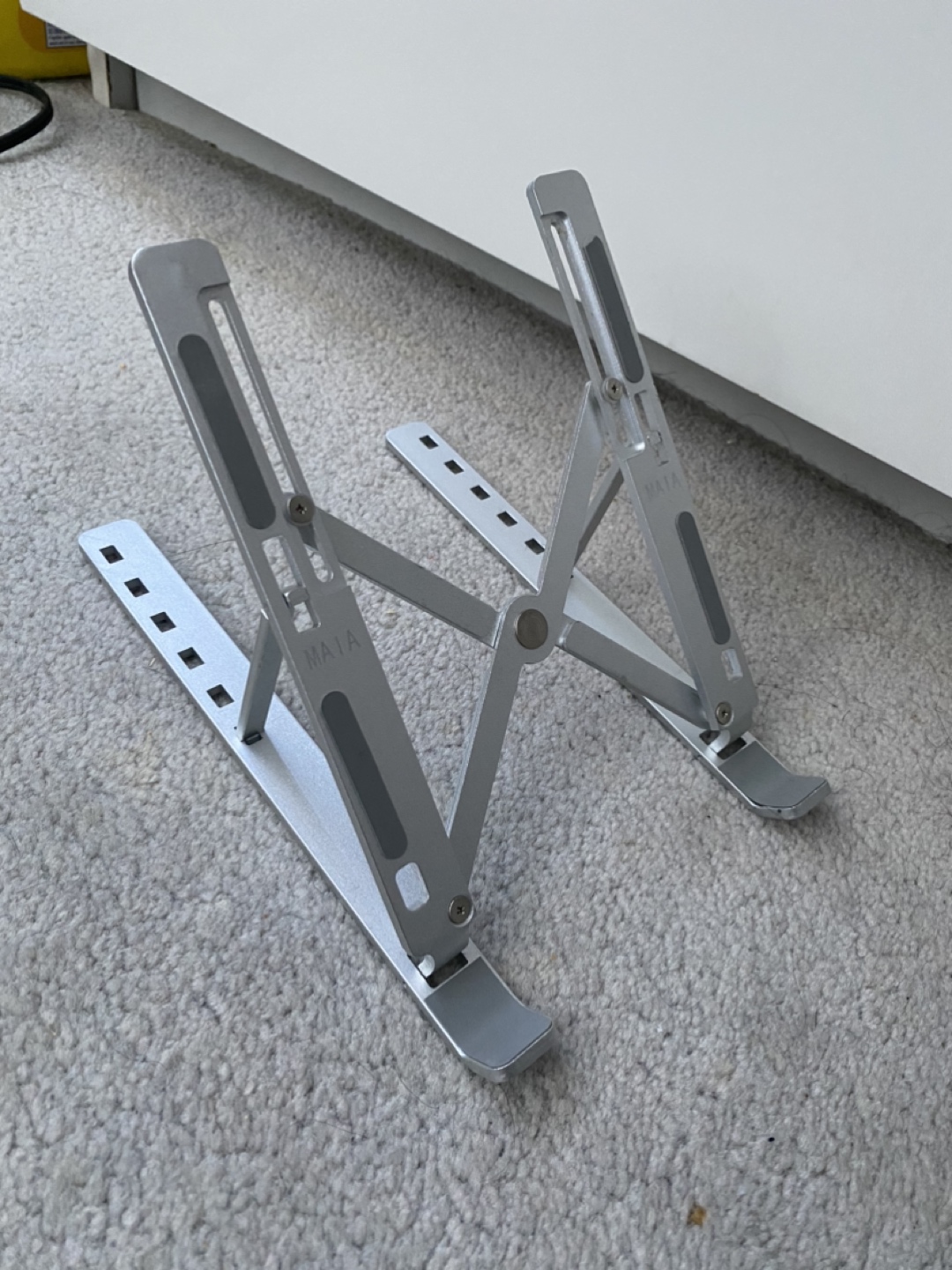 Foldable Laptop Stand thumbnail