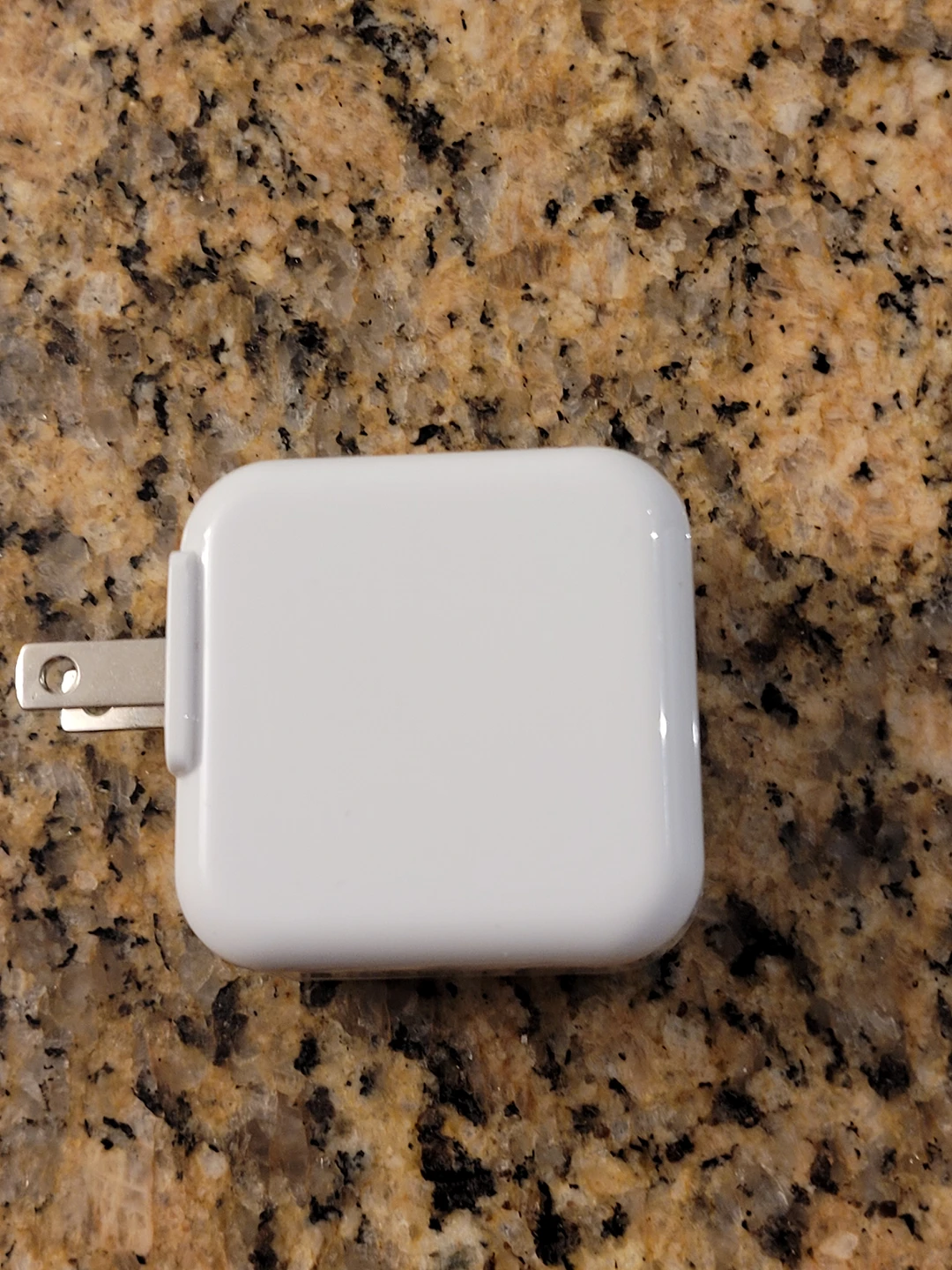 Apple 12W USB Power Adapter image indicator(4)