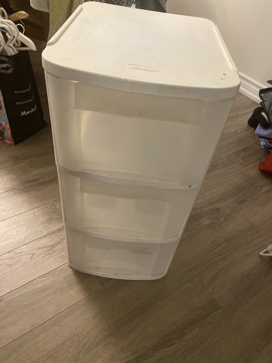 Plastic drawer thumbnail