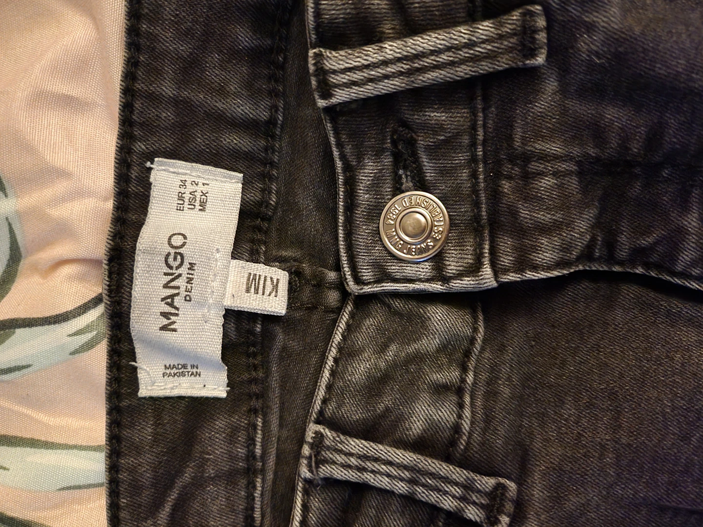 Mango Brand Jeans image indicator(3)