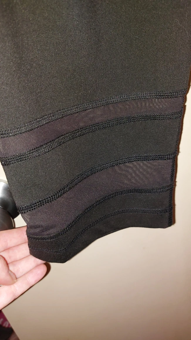 Women's Reebok Performance Leggings. Size XL/XXL. Like New image indicator(3)