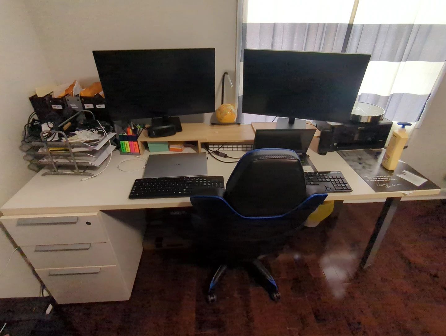 desk & chair - photo 5