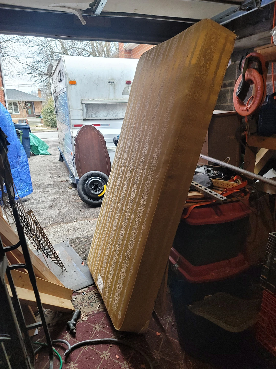 single box spring