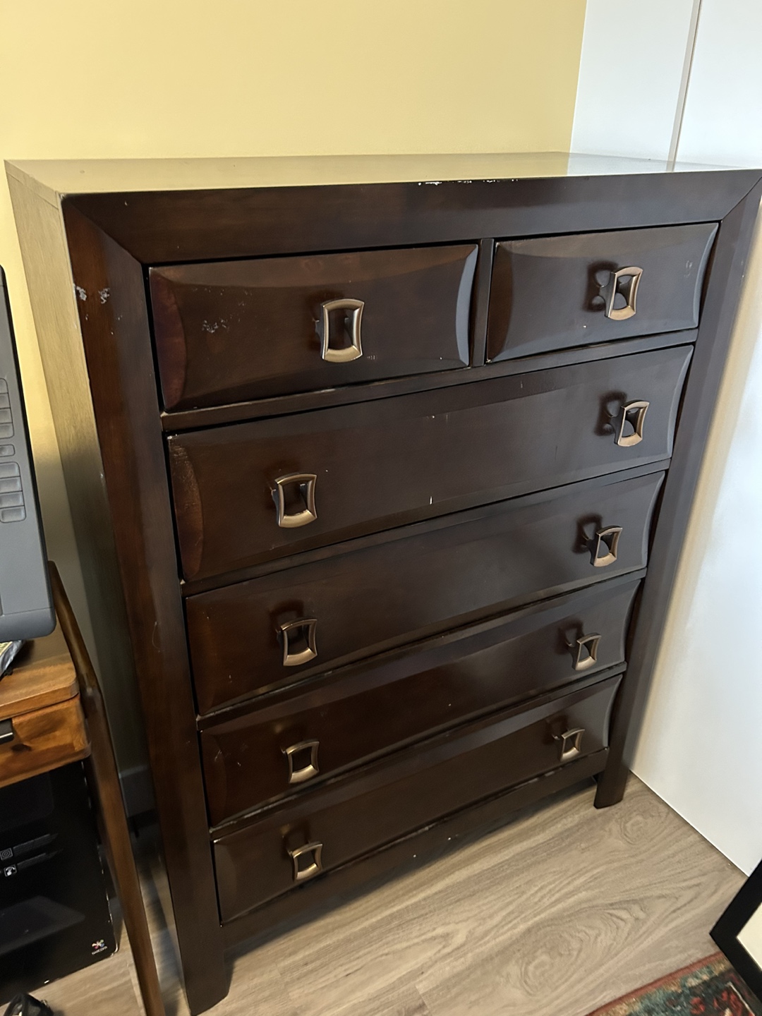 LARGE SOLID WOOD 6 DRAWER DRESSER thumbnail