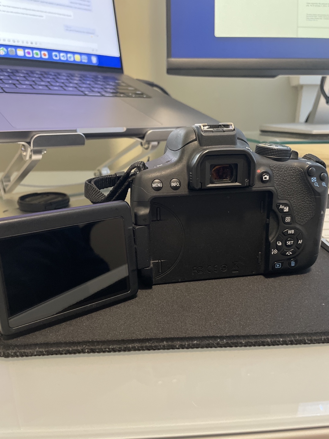 Rebel Canon T6i - photo 3