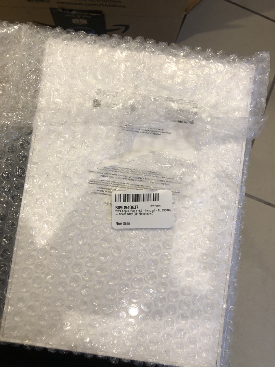 Ipad 9th Gen 2021 256GB New Sealed - photo 3