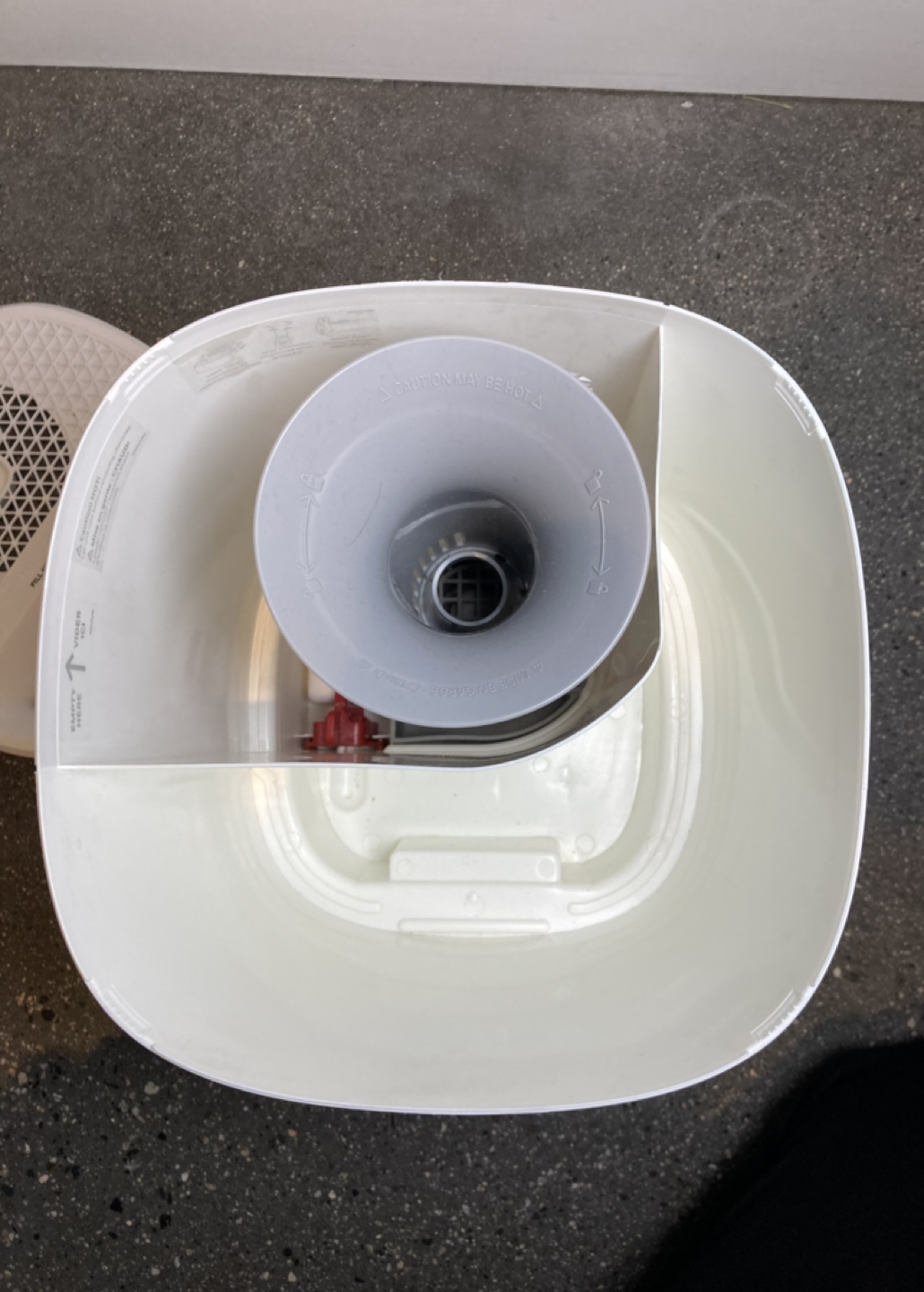 Honeywell - HWM445WC Warm Mist Humidifier - photo 3