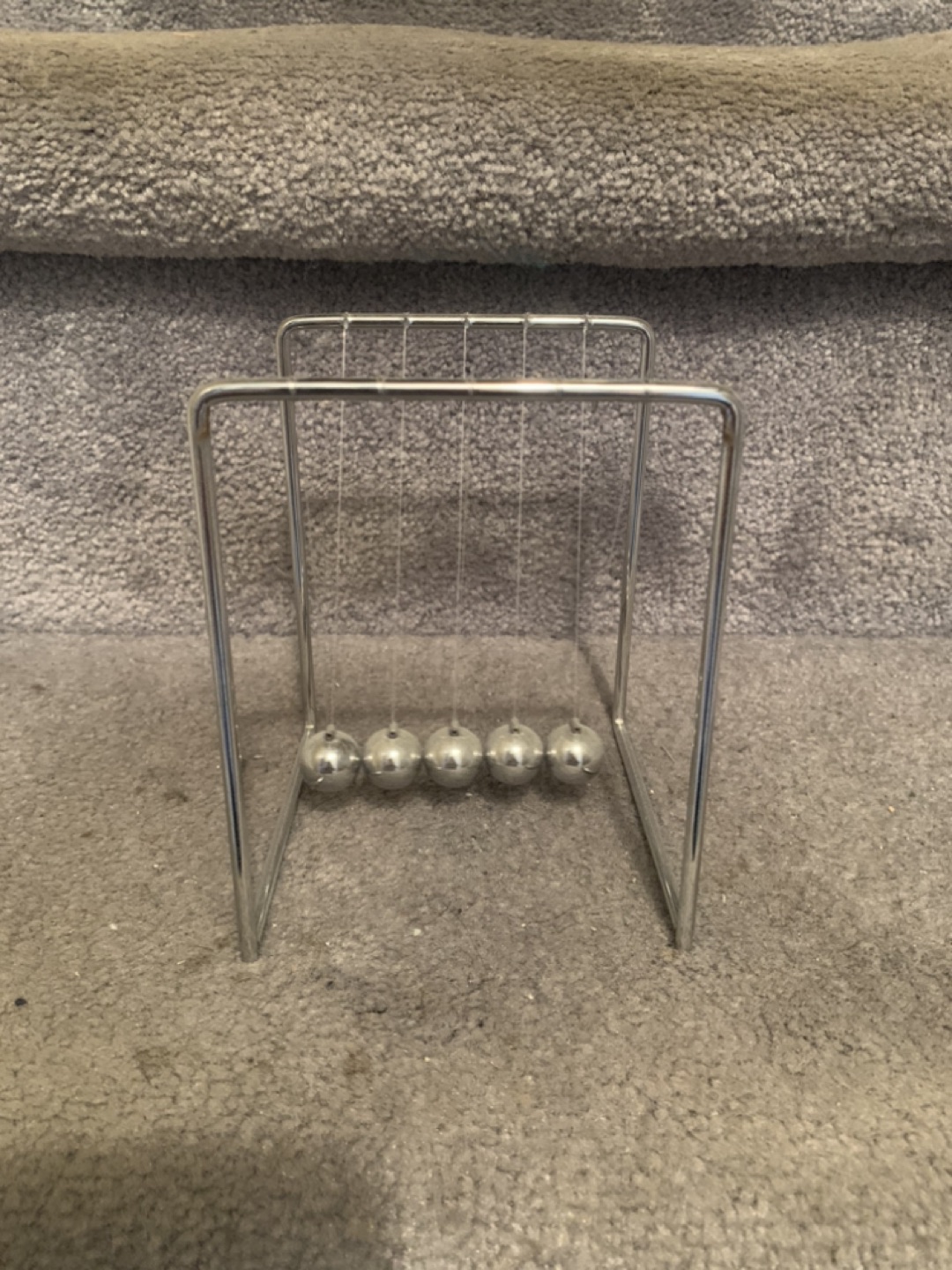 Newtons Cradle thumbnail