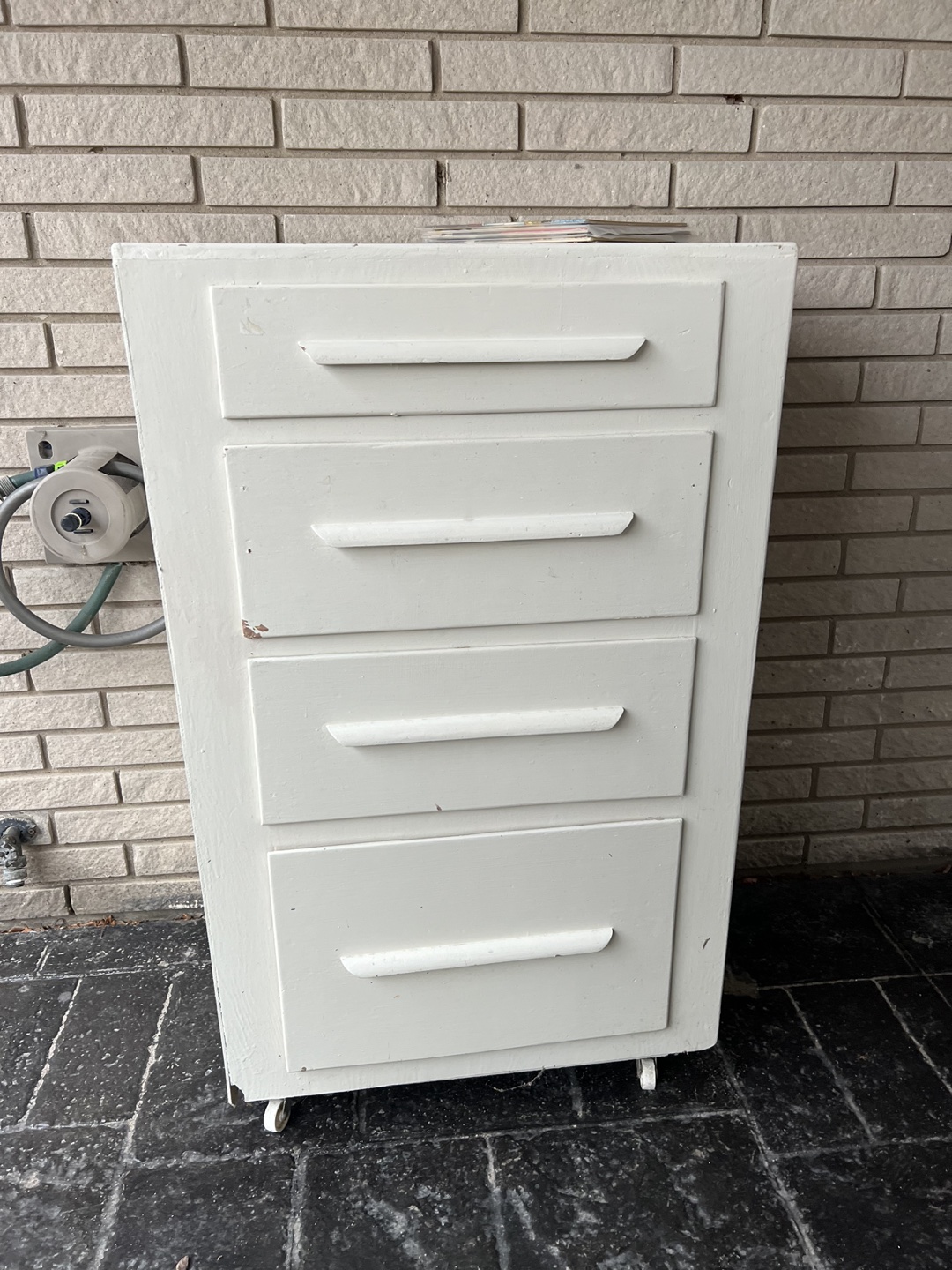 Dresser and comics and delivery