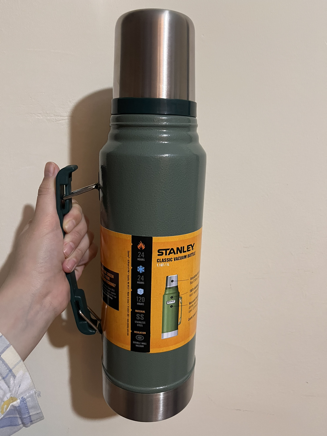 Camping 🏕️ Stanley classic vacuum bottle 1L (new) - photo 3