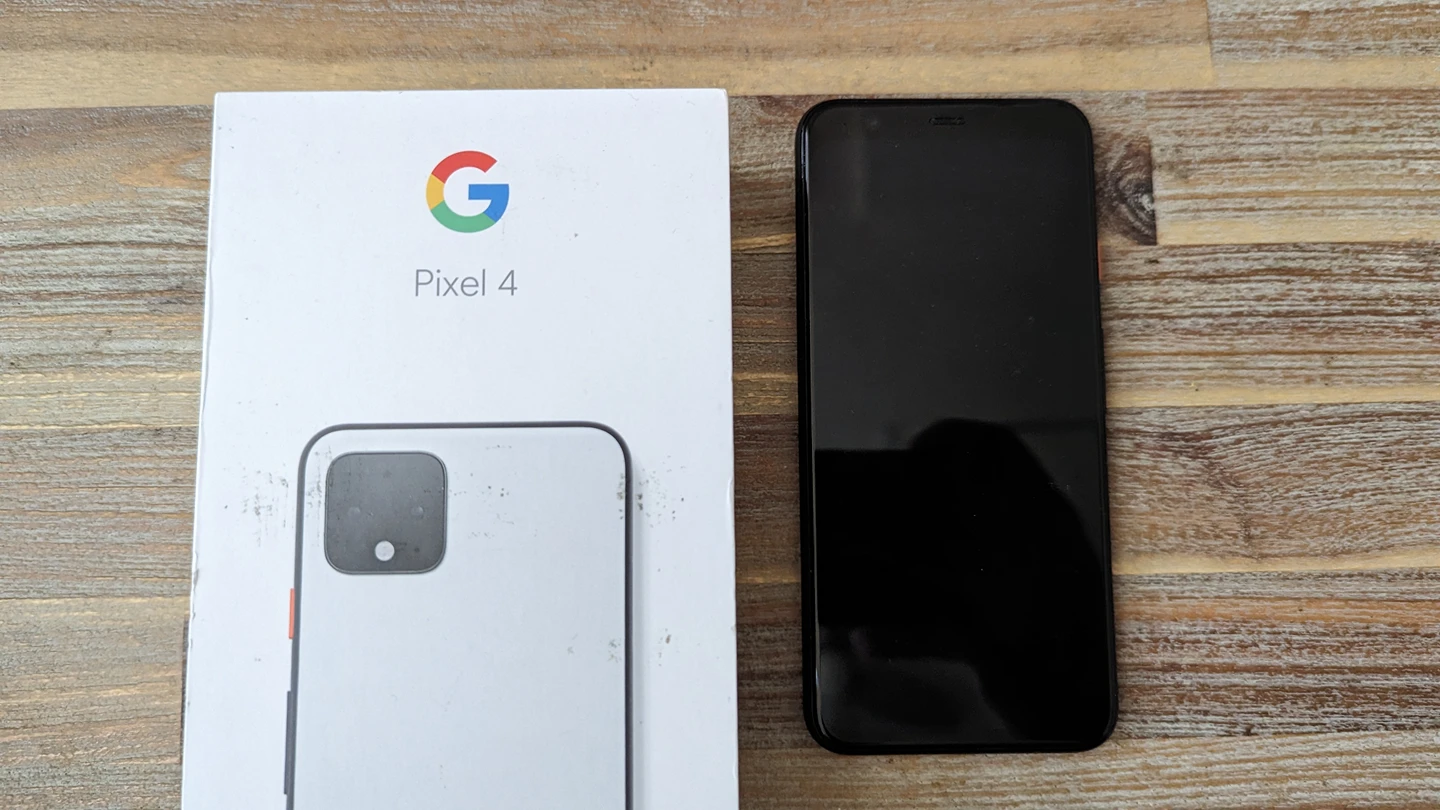 google pixel 4 -- 64gb great condition. unlocked - photo 2