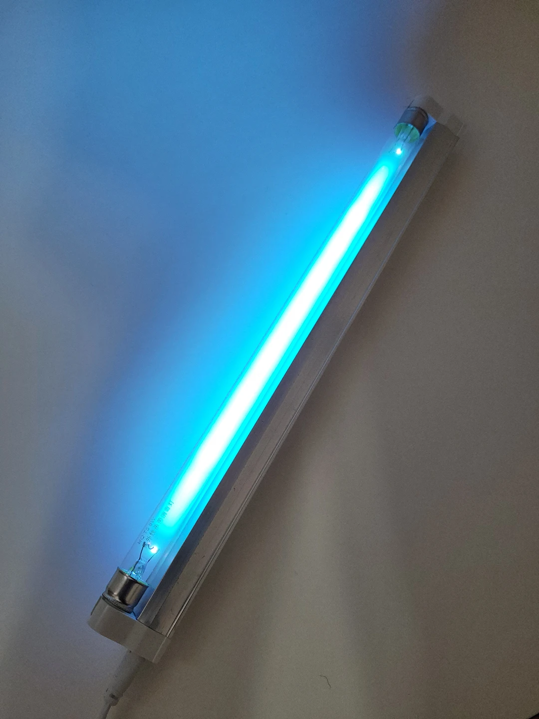 Disinfecting UV Light thumbnail