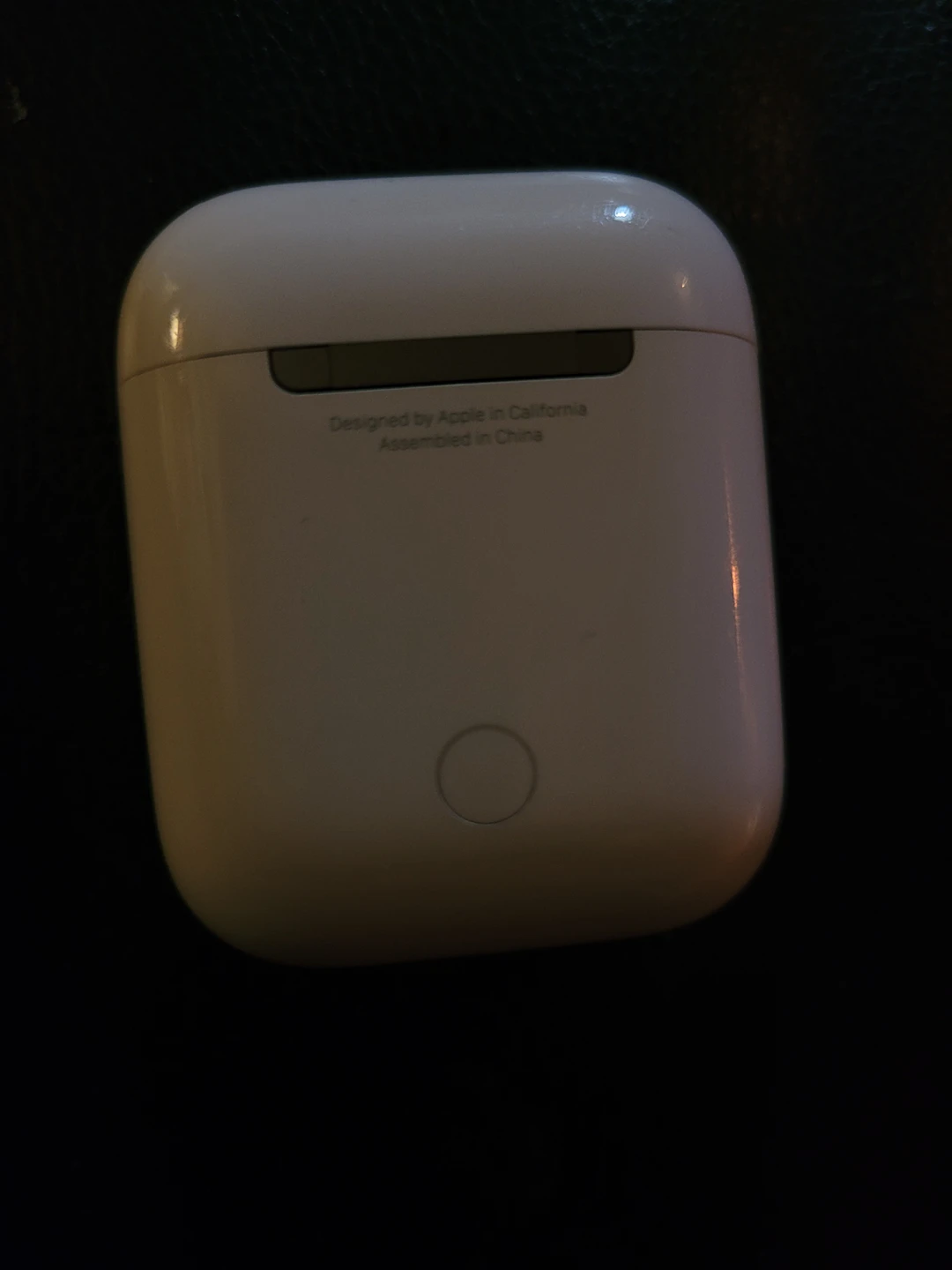 Apple Air pods gen 1 w/ charging case image indicator(4)