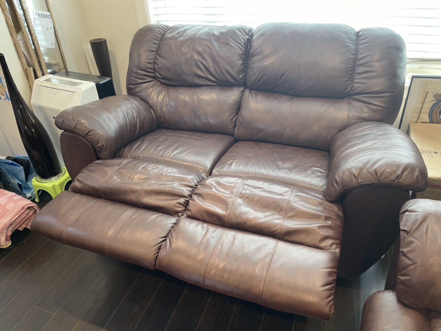 Reclining Genuine Leather Loveseat - photo 3