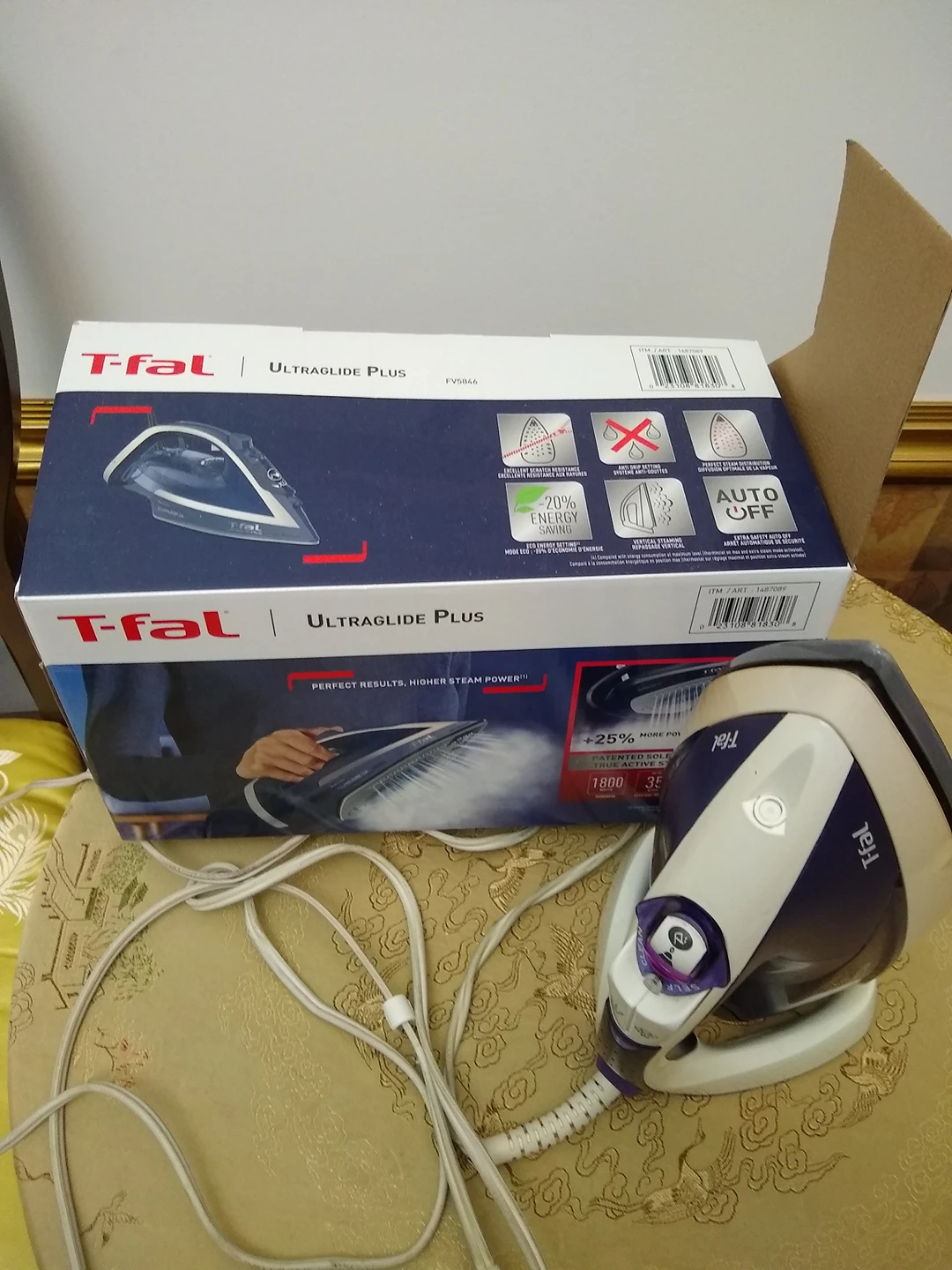 T-Fal Ultraglide Plus 1800 Watts Steam Iron - FV5846 image indicator(4)