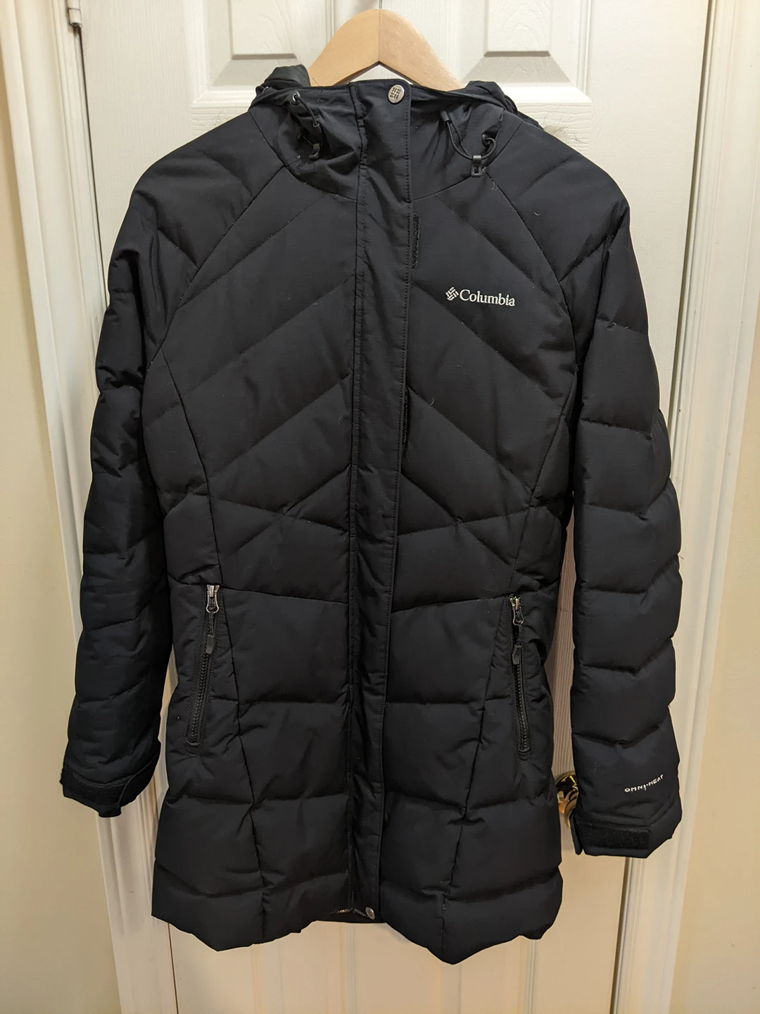 Columbia Winter black jacket image indicator(2)