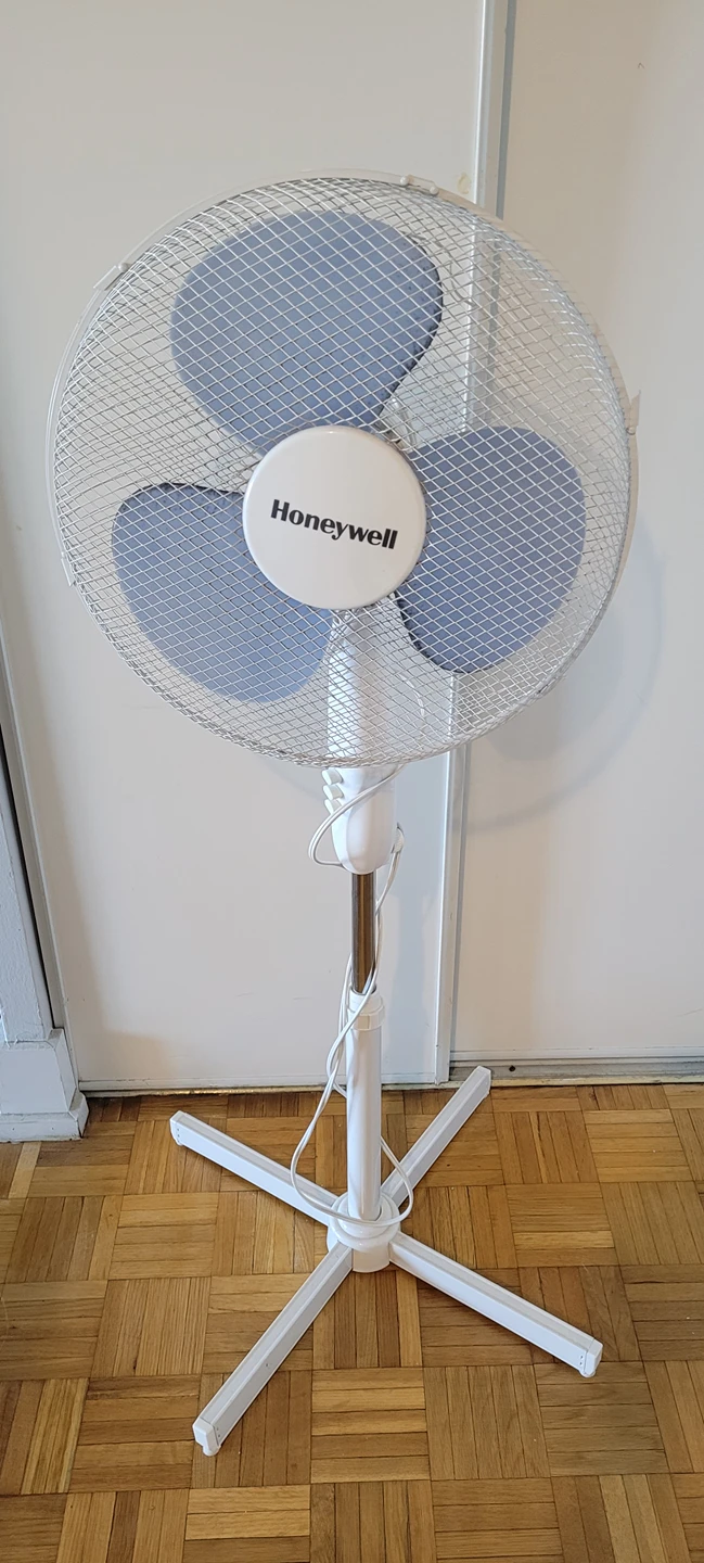 Honeywell Standing Fan